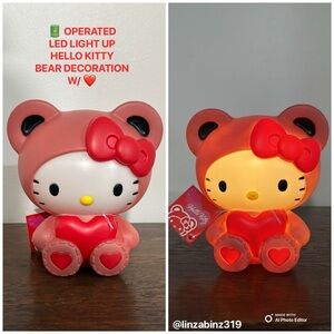 NWT- 🔋 Operated- LED Light Up- Hello Kitty Bear Decor with ❤️ Heart & Gift Tag